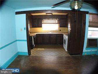 247 Richfield Road Upper Darby, PA 19082 - Photo 8 of 10