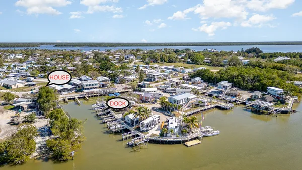 $229,900 | 1180 Chokoloskee Drive, Unit 32, Chokoloskee, FL 34138