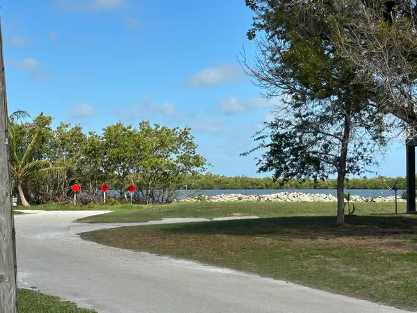 $229,900 | 1180 Chokoloskee Drive, Unit 32, Chokoloskee, FL 34138