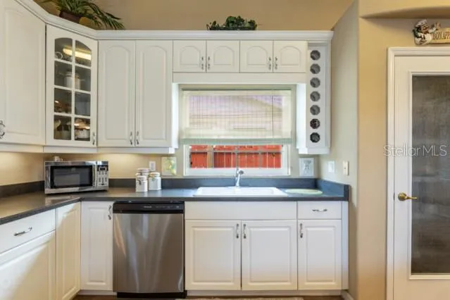 $2,800 | 497 Grandview Avenue, Ormond Beach, FL 32176