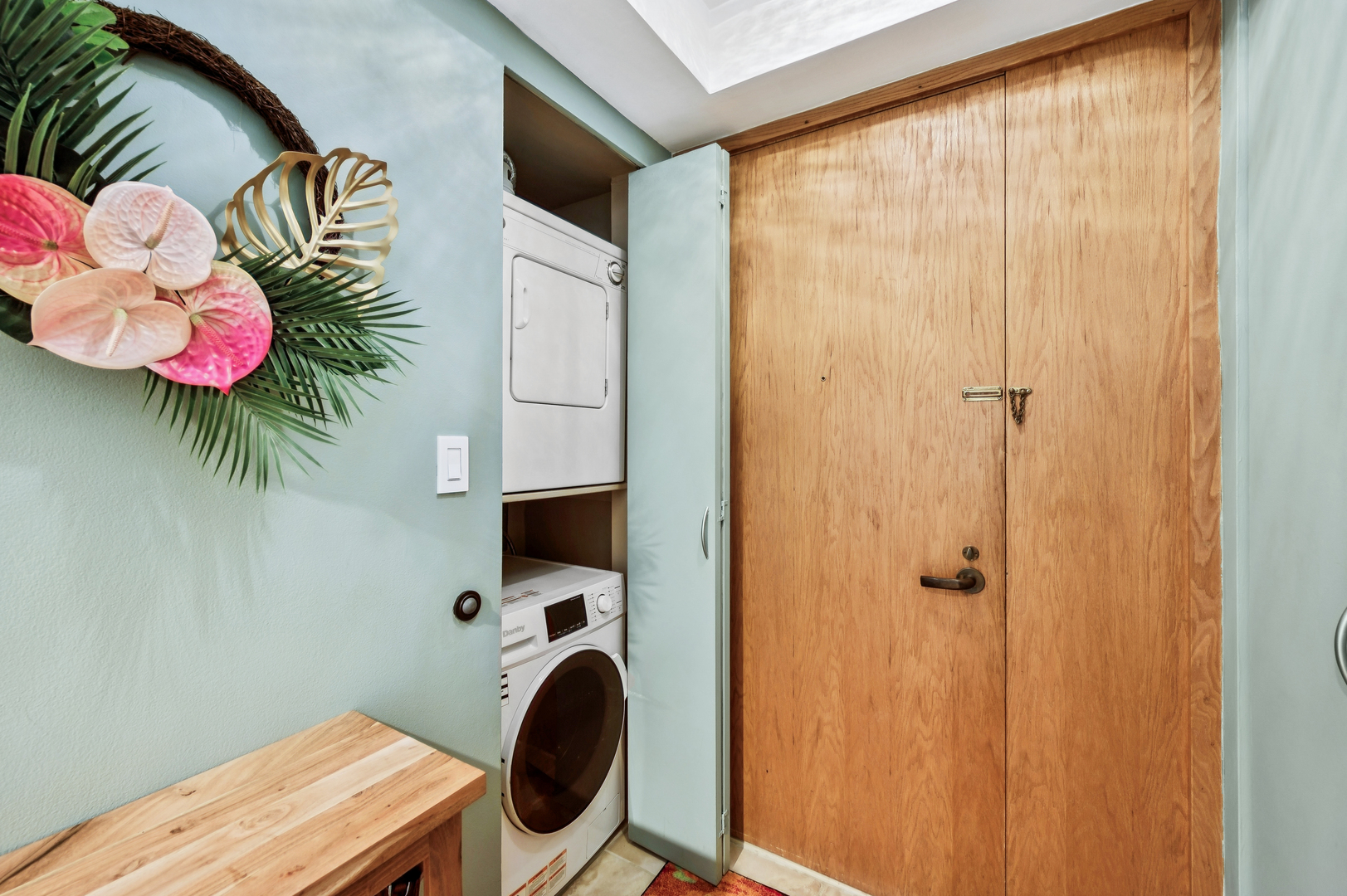 40 East Delaware Place, Unit 904 Chicago, IL 60611 - Photo 17 of 20