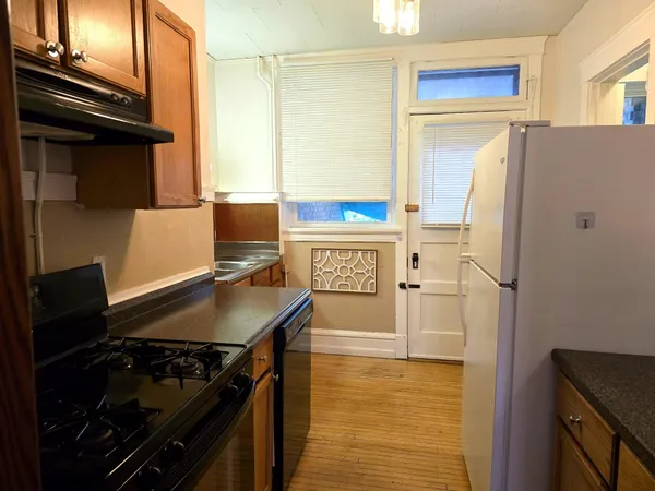 $1,600 | 520 State Street, Unit C, St. Joseph, MI 49085