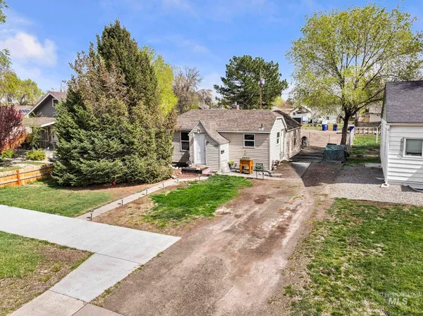 $179,900 | 160 Monroe Street, Twin Falls, ID 83301