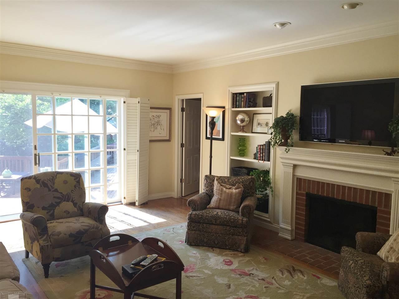 23 Beacon Hill Road Grosse Pointe Farms, MI 48236 - Photo 10 of 33