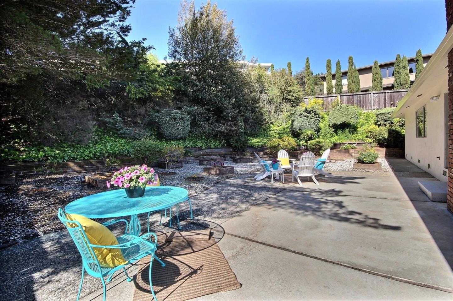 1817 Hunt Drive Burlingame, CA 94010 - Photo 19 of 20 a view of a chairs and tables in the patio