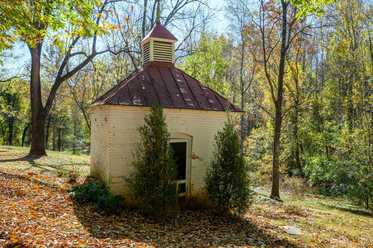 2812 Link Road Lynchburg, VA 24503 - Photo 49 of 65 a front view of a house with a yard