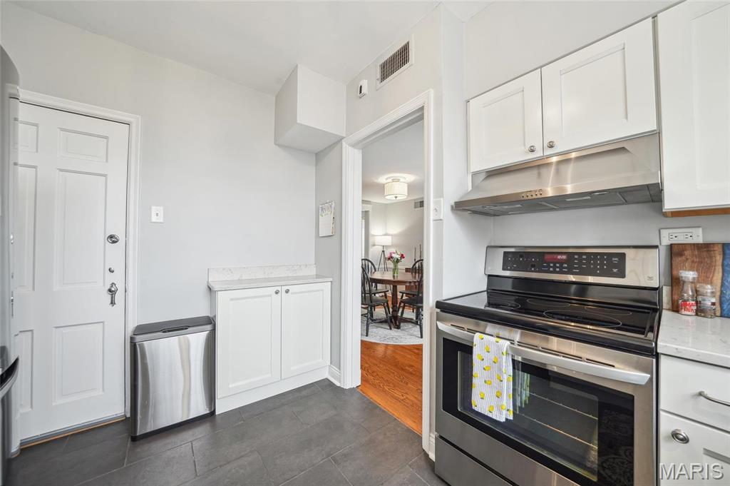 921 South Hanley Road, Unit F Clayton, MO 63105 - Photo 13 of 20