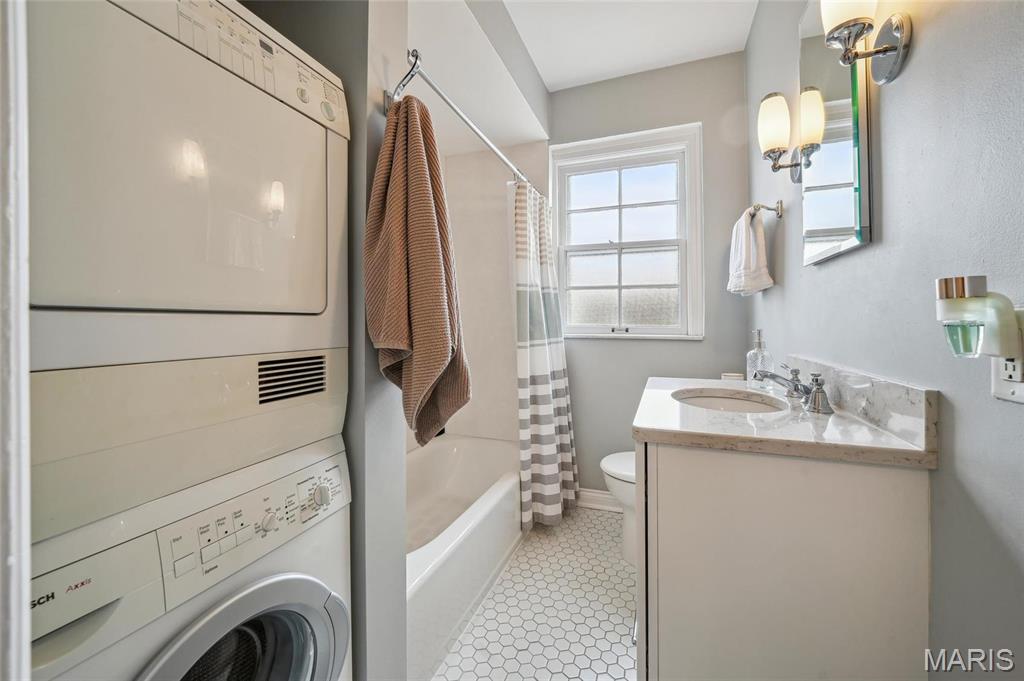 921 South Hanley Road, Unit F Clayton, MO 63105 - Photo 15 of 20