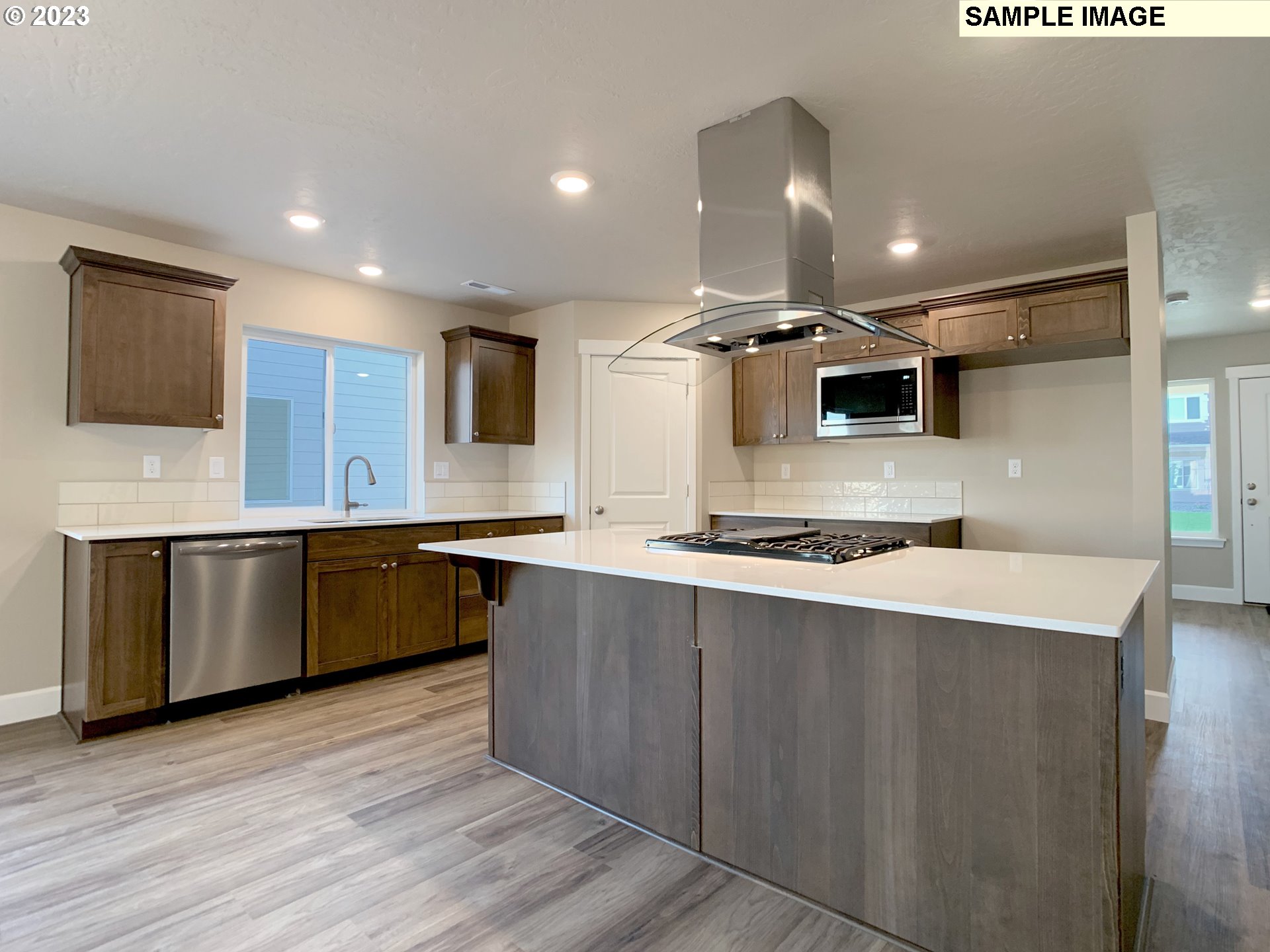 591 East Rosa Avenue Hermiston, OR 97838 - Photo 7 of 30 Gallery Image 7