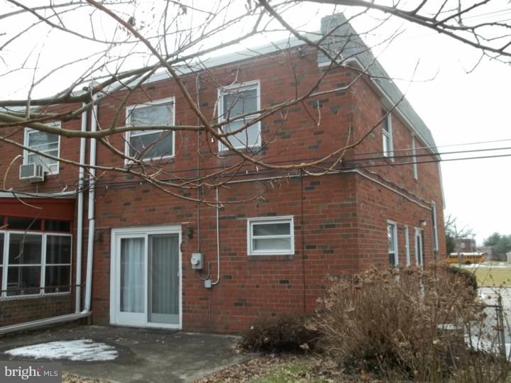 415 W Road Ridley Park, PA 19078 - Photo 3 of 15 Exterior Back