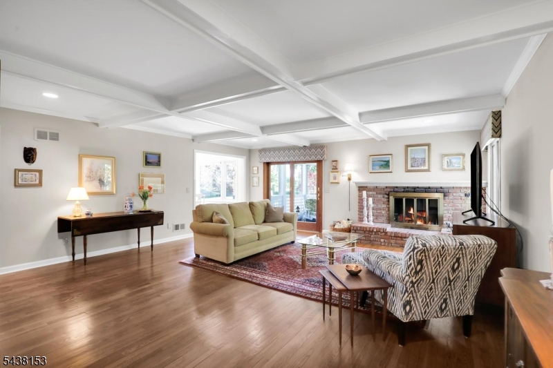 80 Juniper Way Bernards, NJ 07920 - Photo 5 of 48