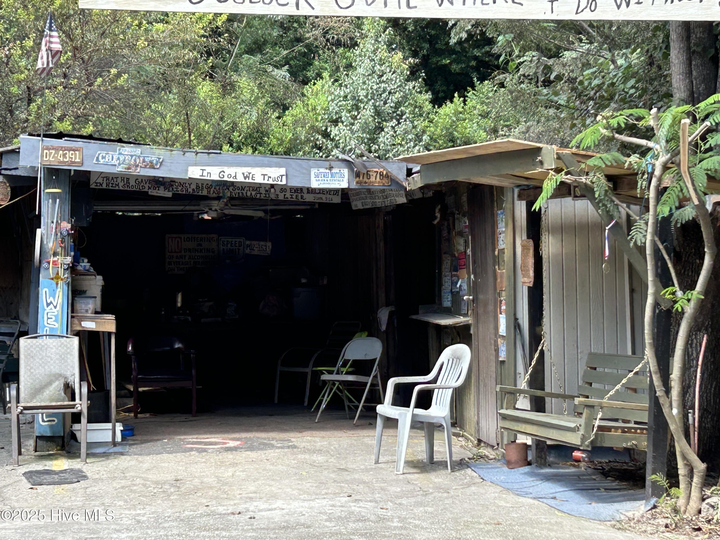 13241 Highland Road Laurinburg, NC 28352 - Photo 11 of 17 Carport