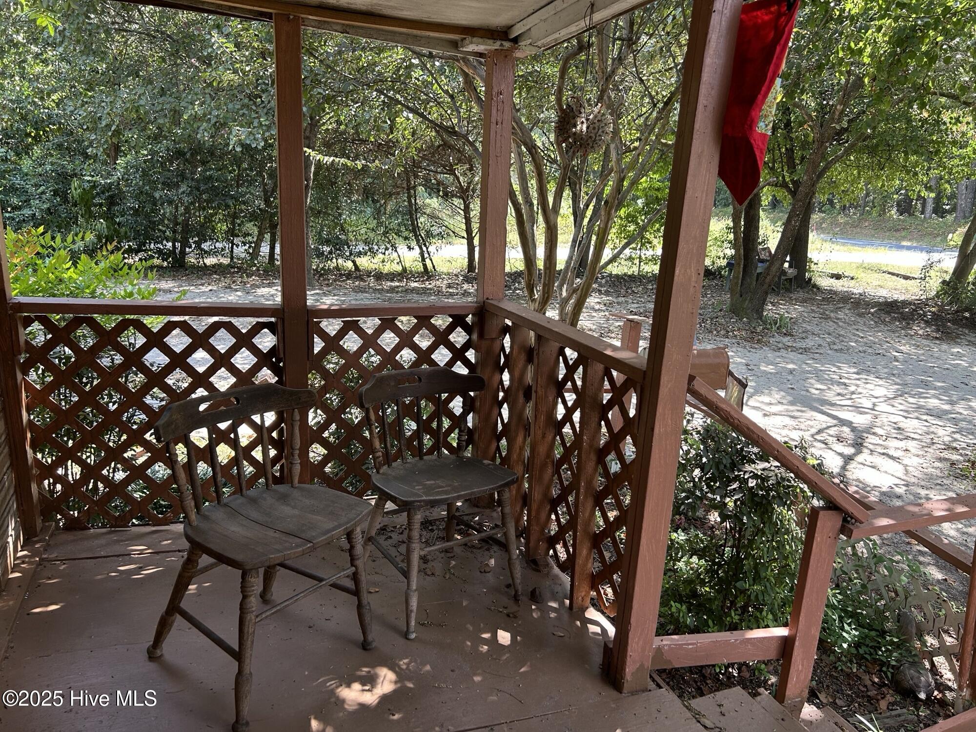 13241 Highland Road Laurinburg, NC 28352 - Photo 7 of 17 Front Porch