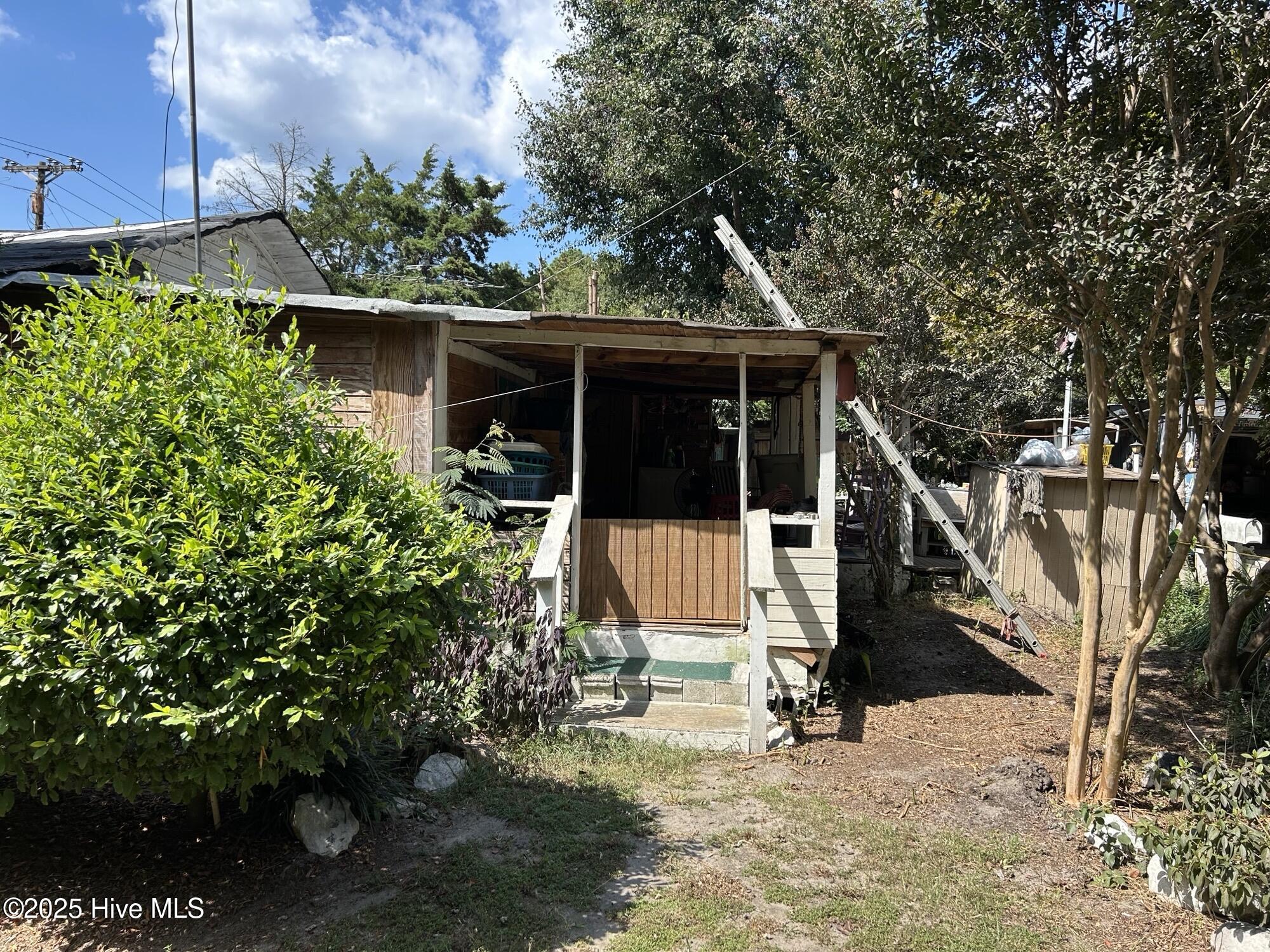 13241 Highland Road Laurinburg, NC 28352 - Photo 9 of 17 Back Porch