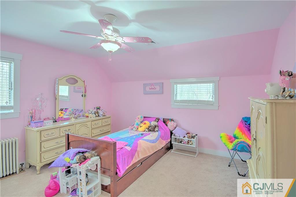 40 Fresh Ponds Road East Brunswick, NJ 08816 - Photo 16 of 25 Gallery Image 16