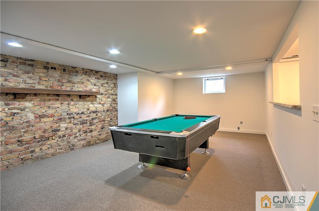 40 Fresh Ponds Road East Brunswick, NJ 08816 - Photo 19 of 25 Gallery Image 19