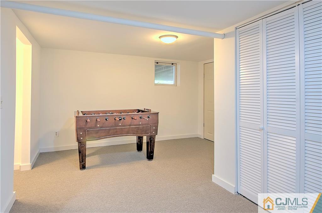 40 Fresh Ponds Road East Brunswick, NJ 08816 - Photo 20 of 25 Gallery Image 20