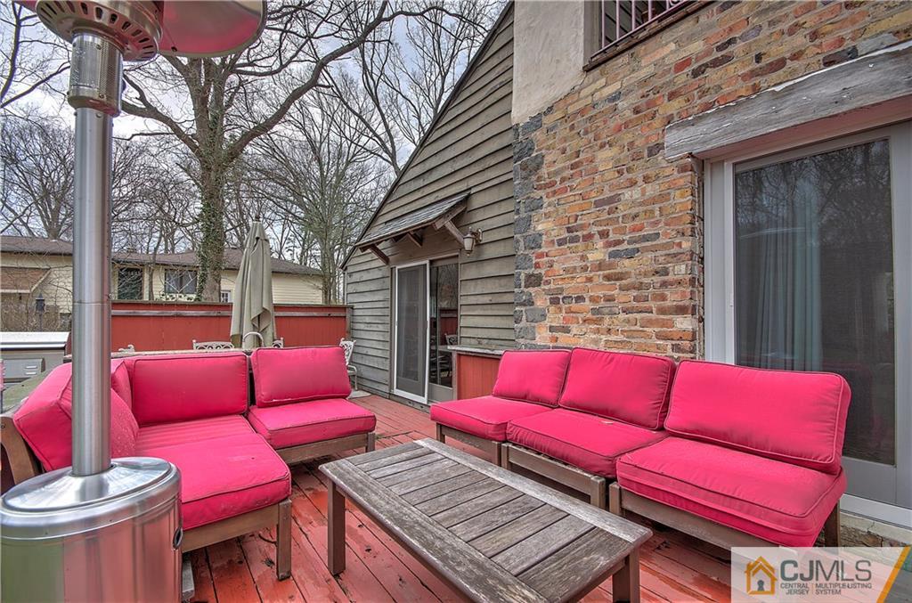 40 Fresh Ponds Road East Brunswick, NJ 08816 - Photo 21 of 25 Gallery Image 21