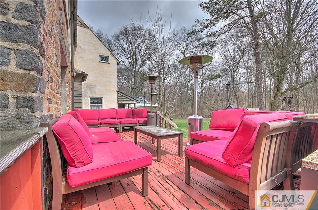 40 Fresh Ponds Road East Brunswick, NJ 08816 - Photo 22 of 25 Gallery Image 22