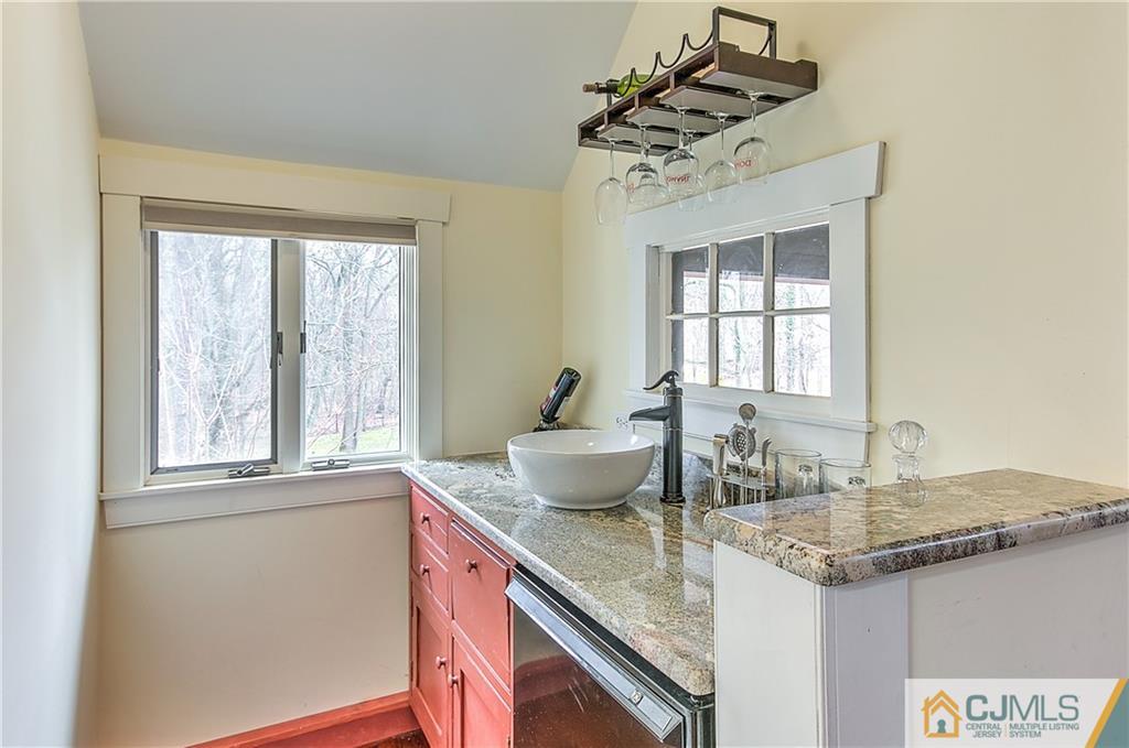 40 Fresh Ponds Road East Brunswick, NJ 08816 - Photo 9 of 25 Gallery Image 9