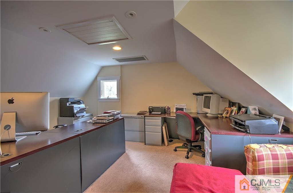 40 Fresh Ponds Road East Brunswick, NJ 08816 - Photo 10 of 25 Gallery Image 10
