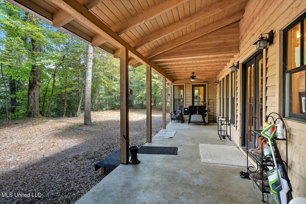 378 Robert Bush Road Pinola, MS 39149 - Photo 9 of 77 54-378 Robert Bush Rd _ Home Tours MS
