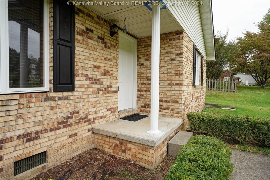 307 Kilgore Road Scott Depot, WV 25560 - Photo 4 of 32 Gallery Image 4