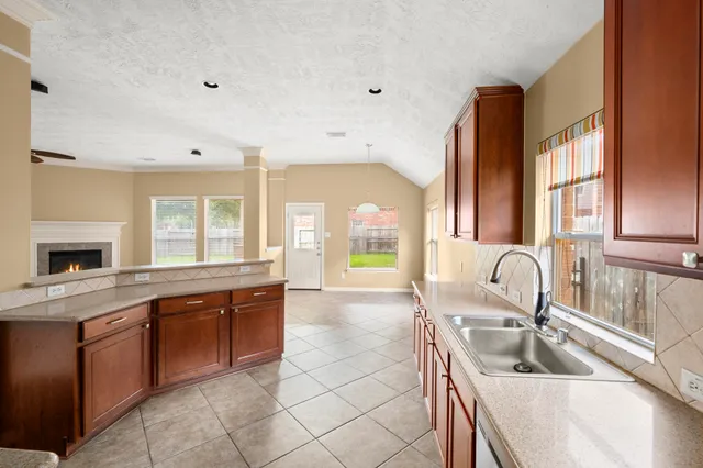 $3,300 | 19830 Broadhead Manor Drive, Spring, TX 77379