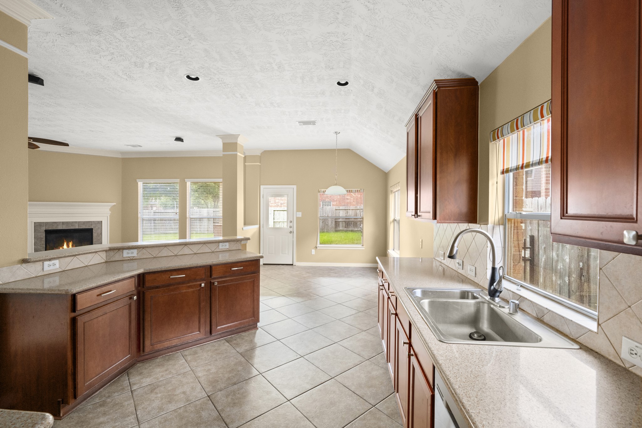 19830 Broadhead Manor Drive Spring, TX 77379 - Photo 21 of 36