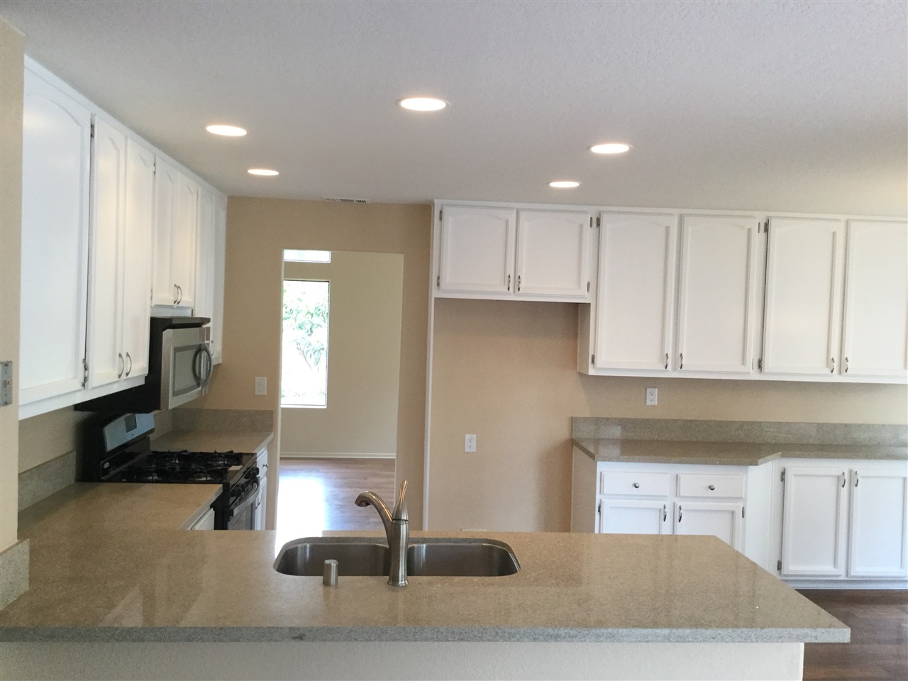 4523 Corte Suave Oceanside, CA 92056 - Photo 10 of 25