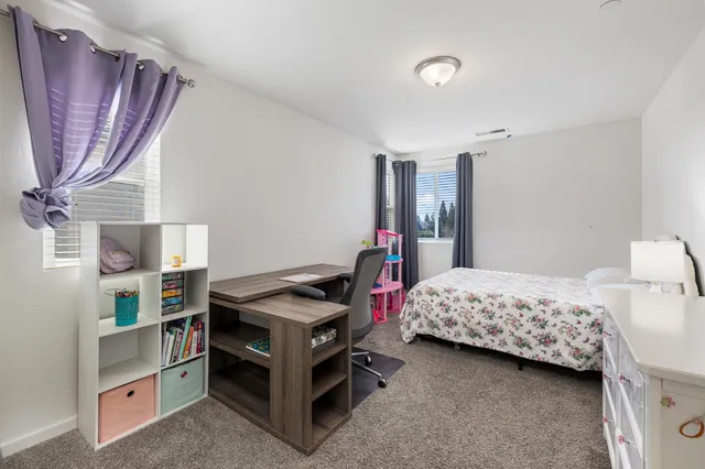 $433,000 | 712 North Bliss Lane, Clovis, CA 93611