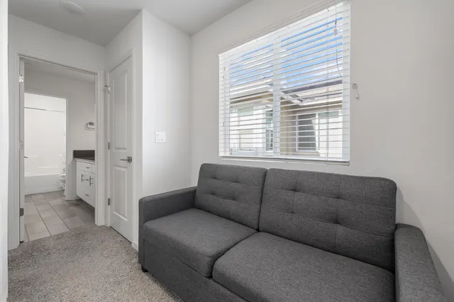 $433,000 | 712 North Bliss Lane, Clovis, CA 93611