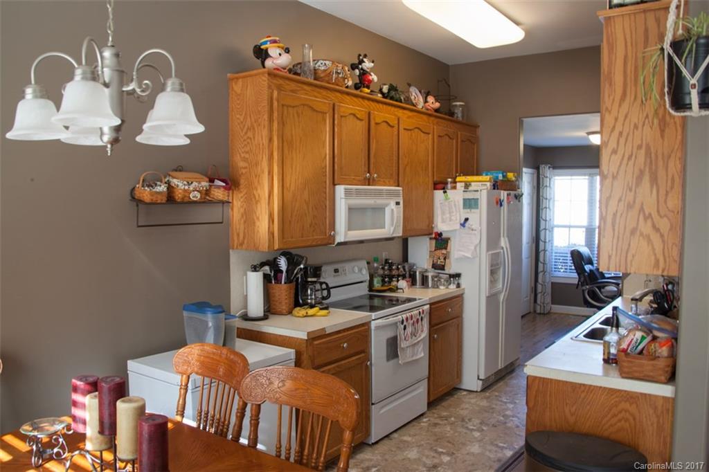 297 Eagle Creek Road Clover, SC 29710 - Photo 4 of 15 Gallery Image 4