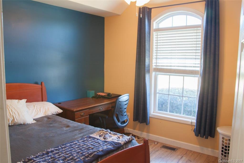 297 Eagle Creek Road Clover, SC 29710 - Photo 10 of 15 Gallery Image 10