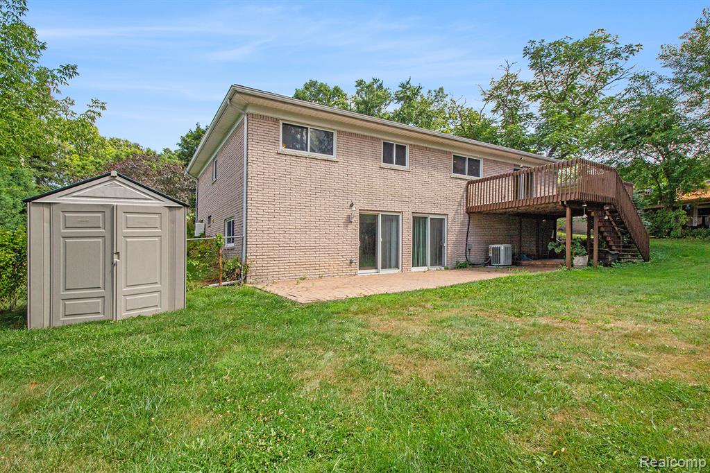 4910 Clarkston Road Clarkston, MI 48348 - Photo 29 of 33 Gallery Image 29