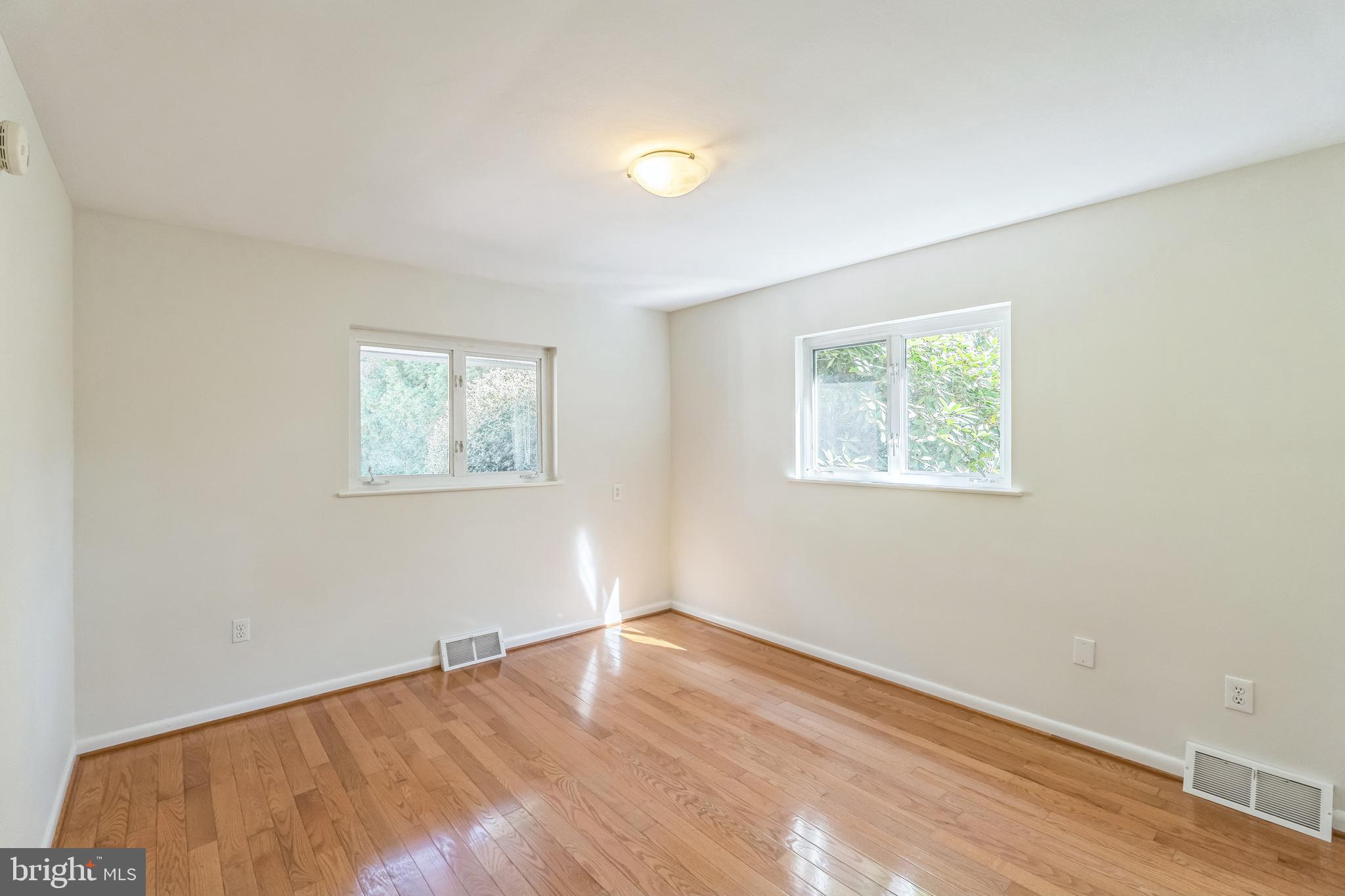 113 Kingston Road Cheltenham, PA 19012 - Photo 21 of 30 Bedroom 2