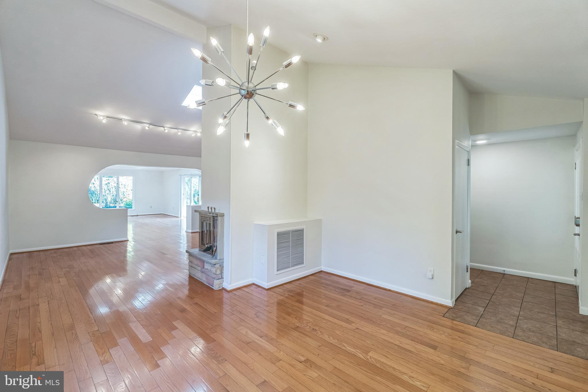 113 Kingston Road Cheltenham, PA 19012 - Photo 6 of 30 Dining Area