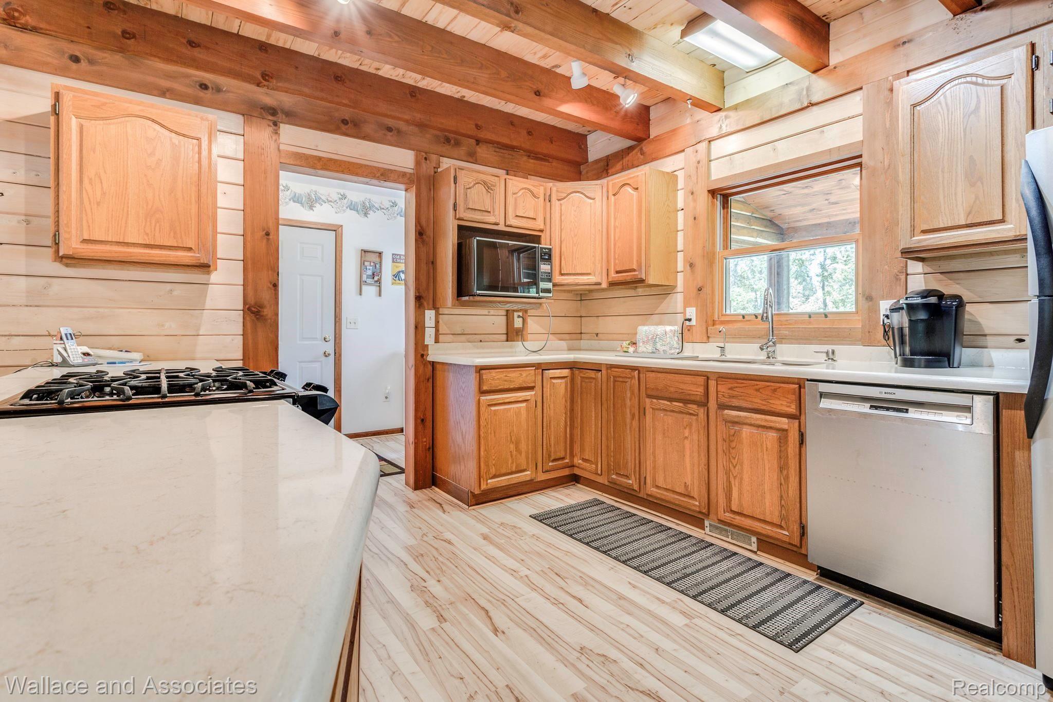 4439 Fisher Road Fort Gratiot, MI 48059 - Photo 21 of 34 Kitchen