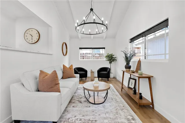 $699,900 | 1639 East Hungerford Street, Long Beach, CA 90805