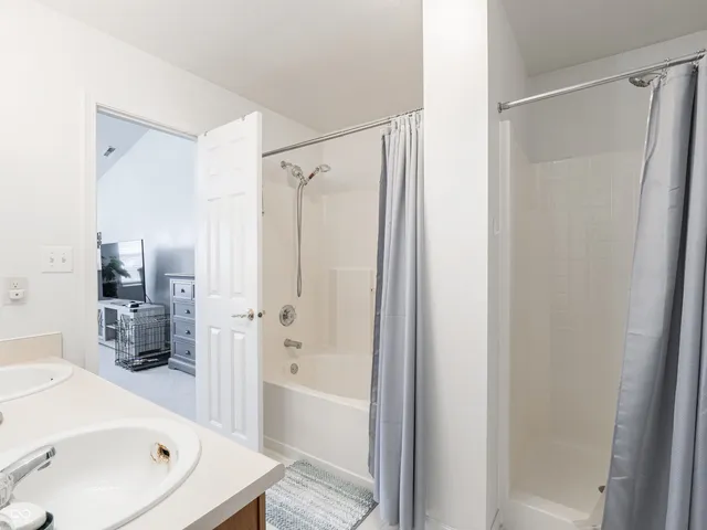 $399,900 | 1844 Creekside Drive, Brownsburg, IN 46112