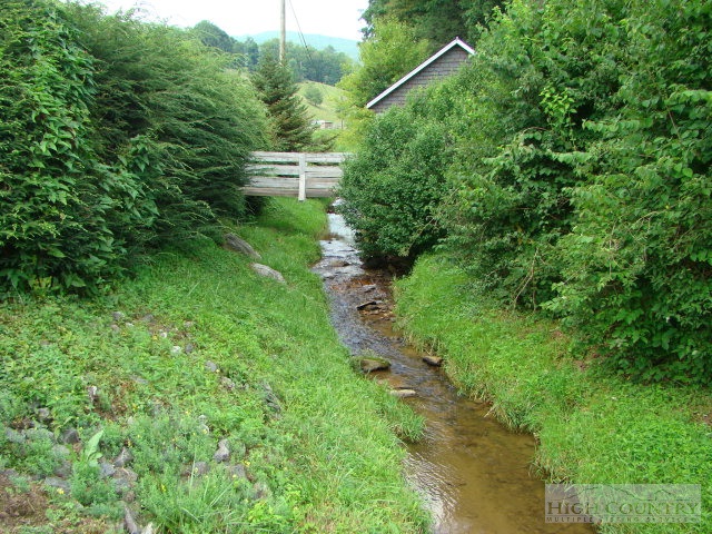 116 Bethel Road Vilas, NC 28692 - Photo 7 of 15 Gallery Image 7