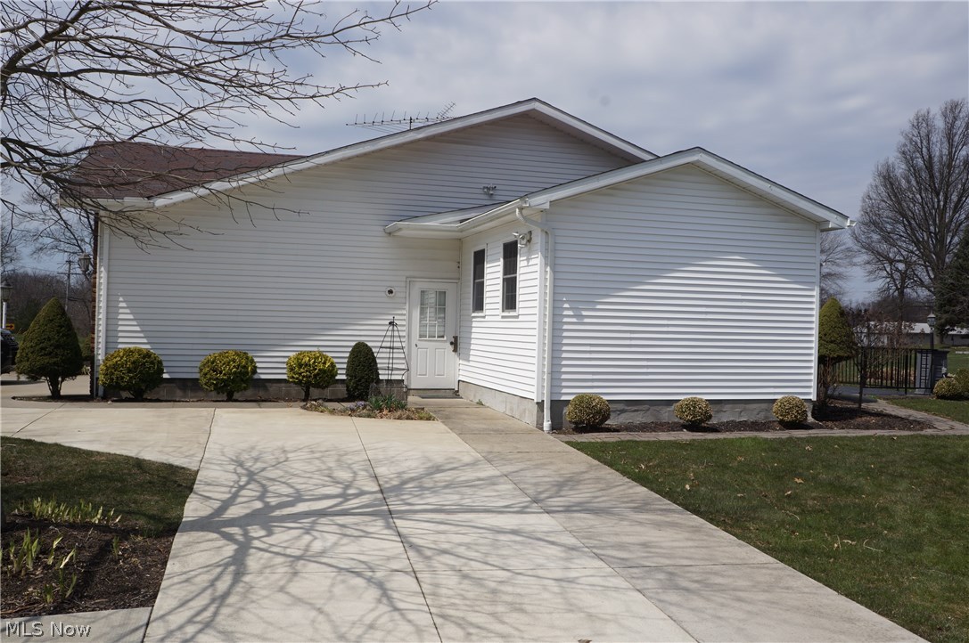 43 Saxe Road Mogadore, OH 44260 - Photo 5 of 33