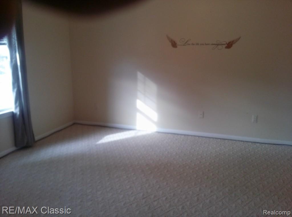 2695 Kenmore Road Berkley, MI 48072 - Photo 9 of 18 kenmore master 2.jpg