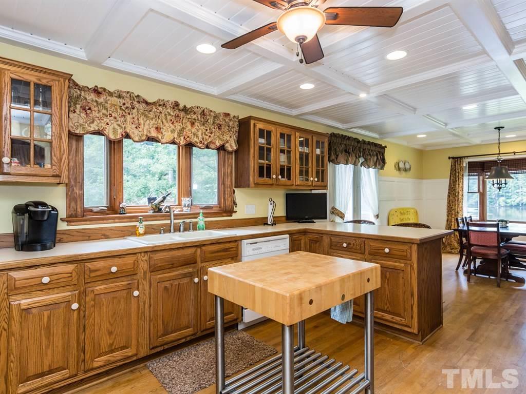 760 Southern High School Road Graham, NC 27253 - Photo 5 of 25 Open kitchen dining area