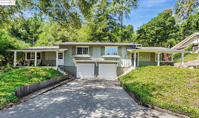 $1,398,800 | 2048-2050 Donald Drive, Moraga, CA 94556