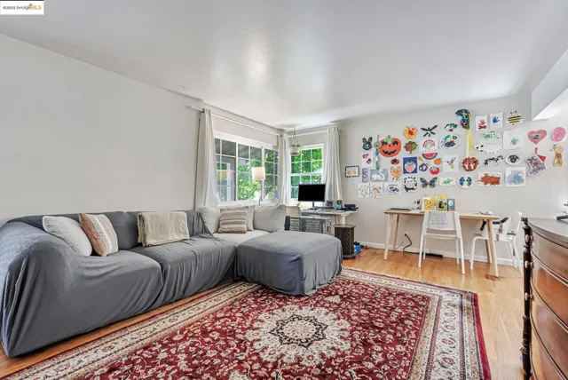 $1,398,800 | 2048-2050 Donald Drive, Moraga, CA 94556