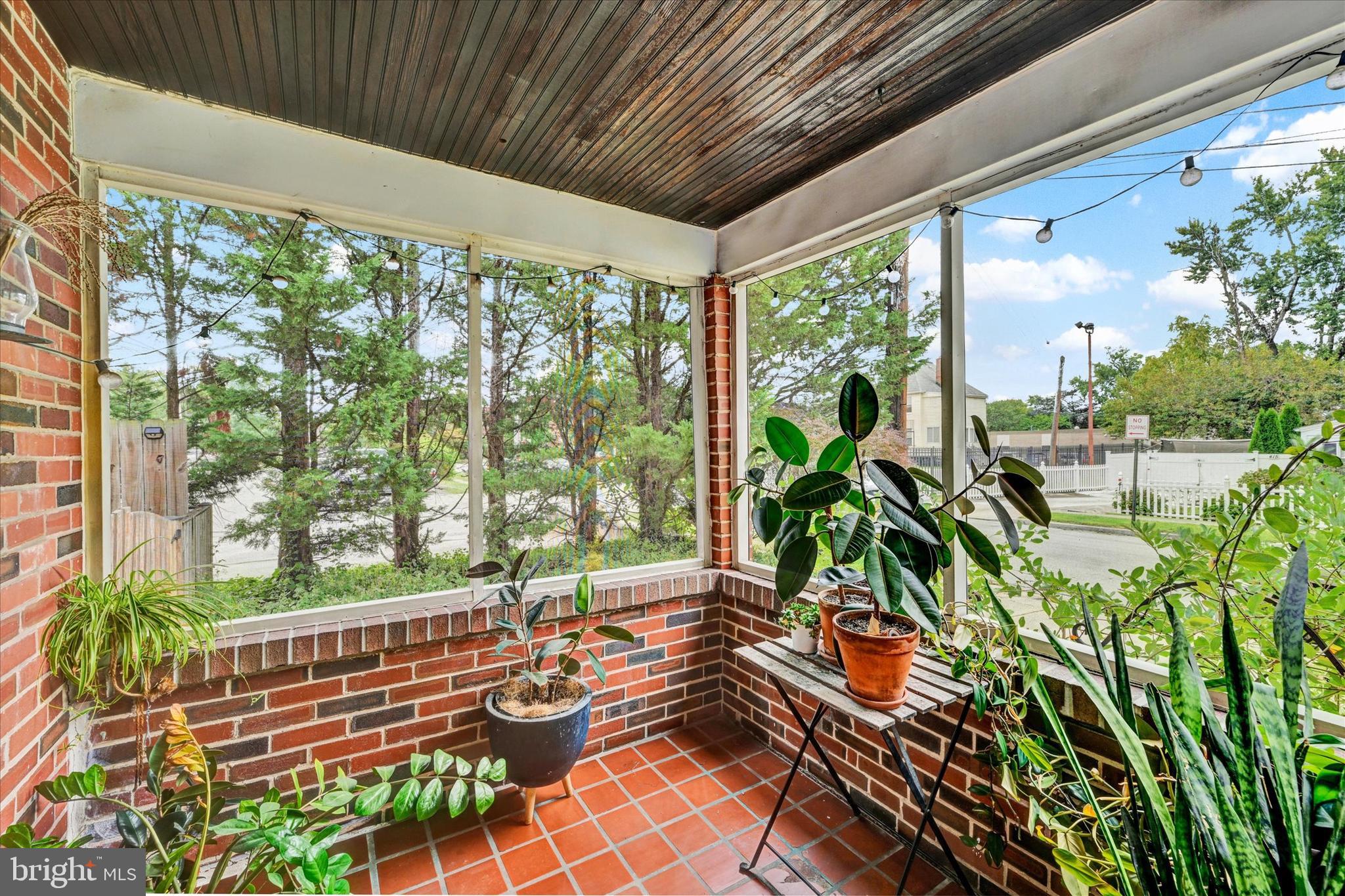 402 Radnor Road Baltimore, MD 21212 - Photo 3 of 23 Gallery Image 3