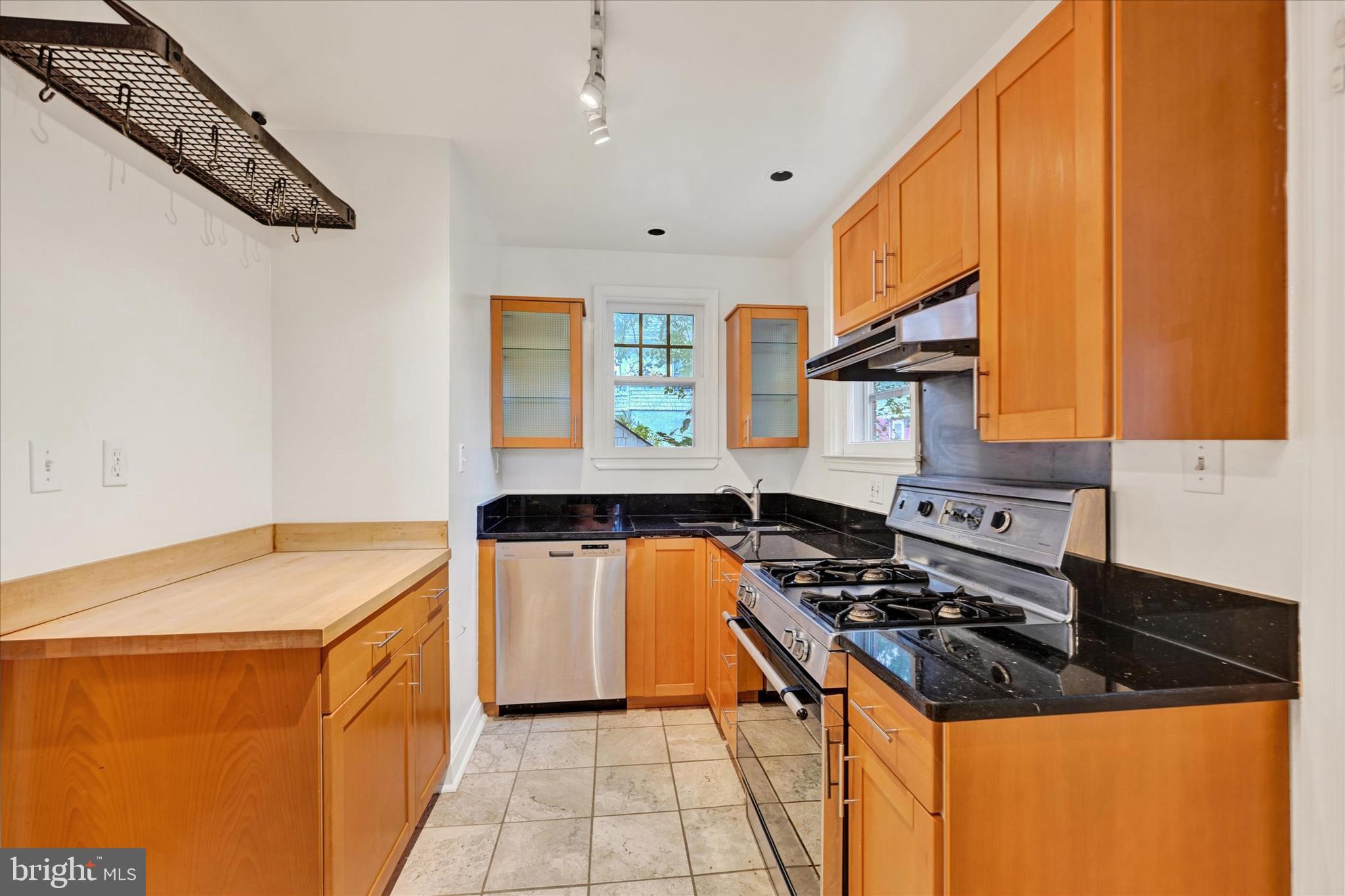 402 Radnor Road Baltimore, MD 21212 - Photo 8 of 23 Gallery Image 8