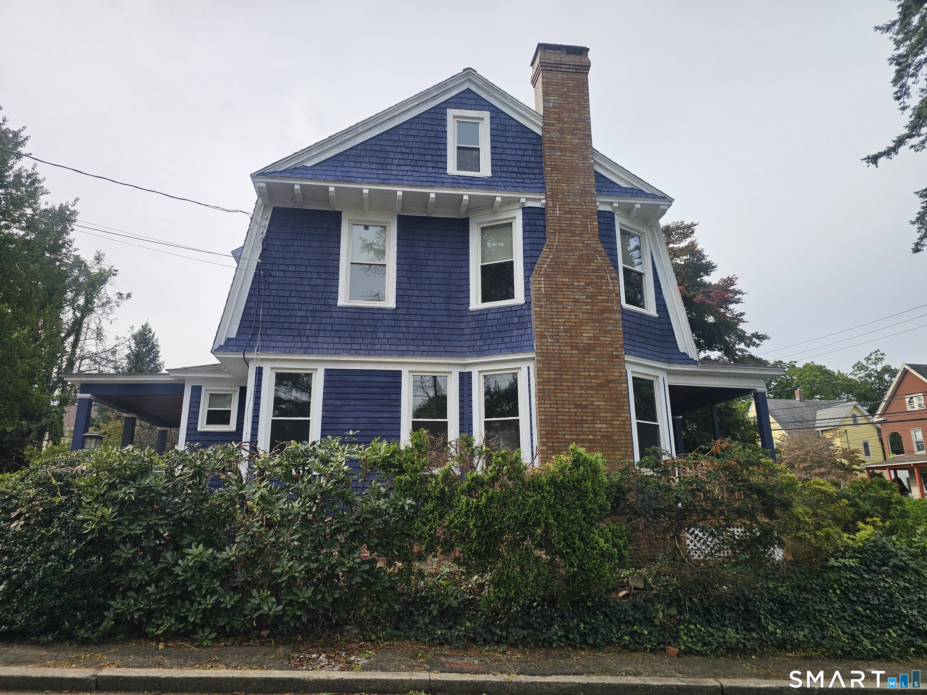 178 Elm Street Meriden, CT 06450 - Photo 4 of 33 Gallery Image 4