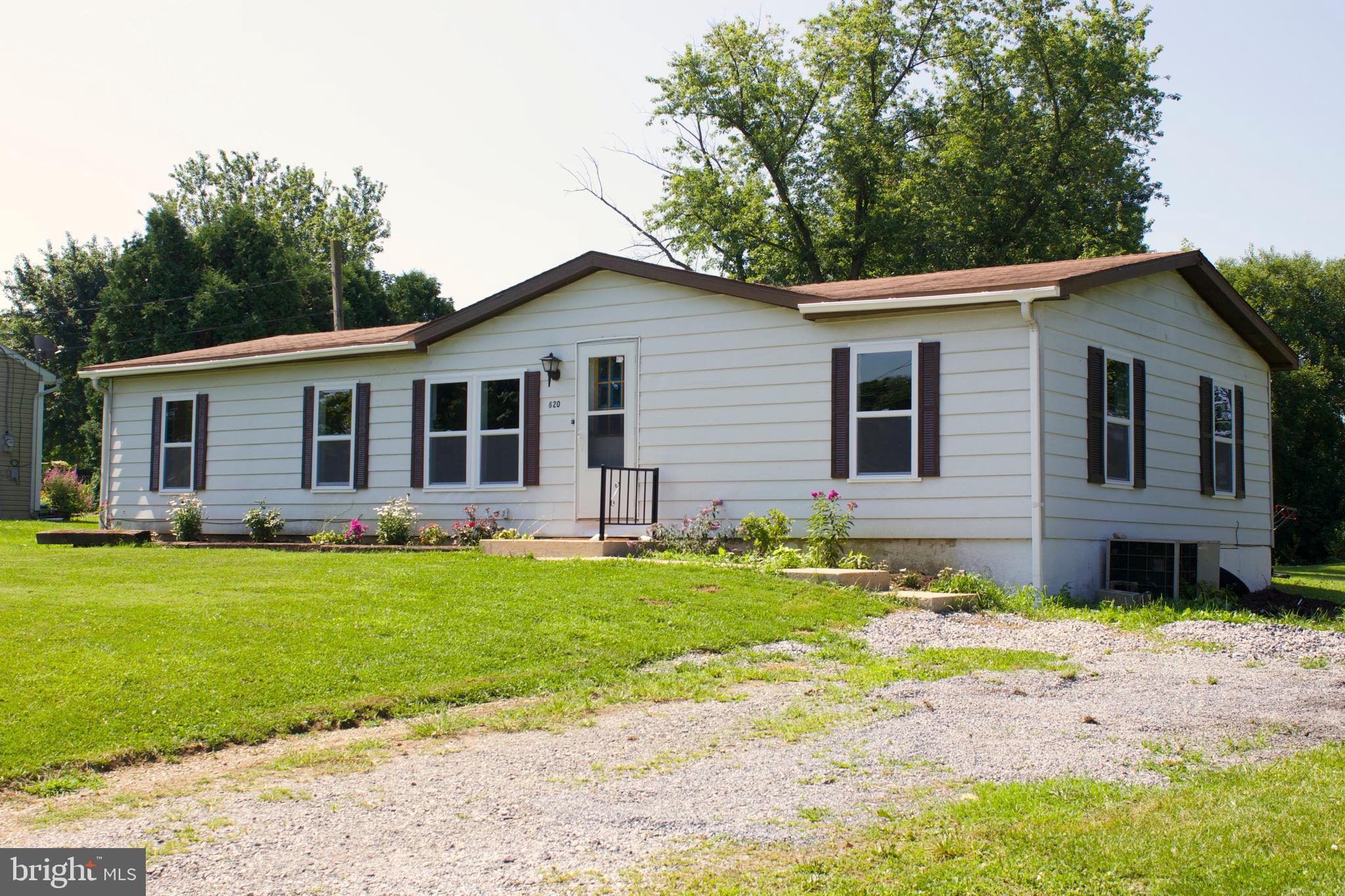 620 Georgetown Road Ronks, PA 17572 - Photo 3 of 15
